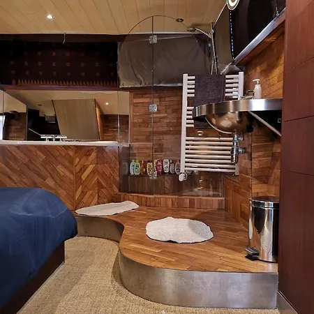 Bateau-hôtel Le Bateau Ivre Bordeaux