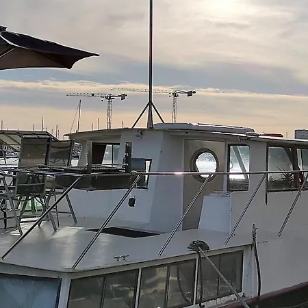 Bateau-hôtel Le Bateau Ivre